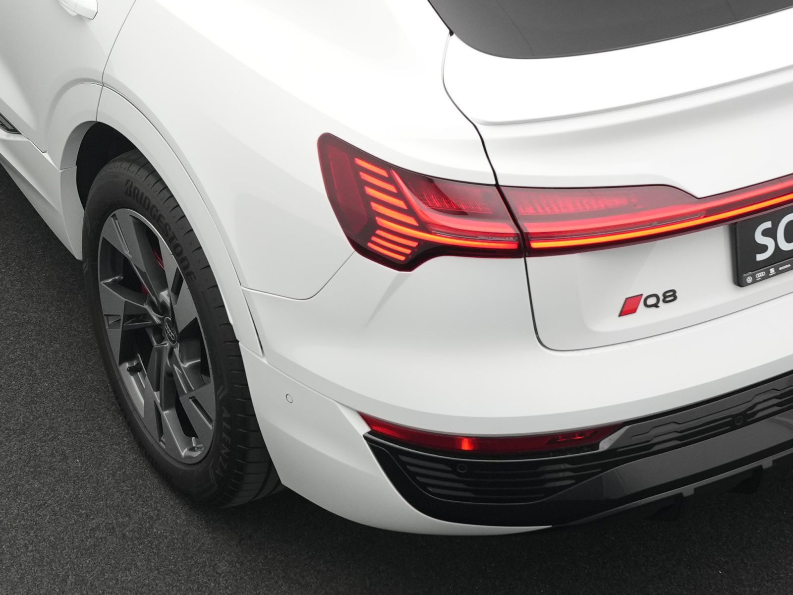 Audi Q8 Sportback e-tron 50 S line quattro