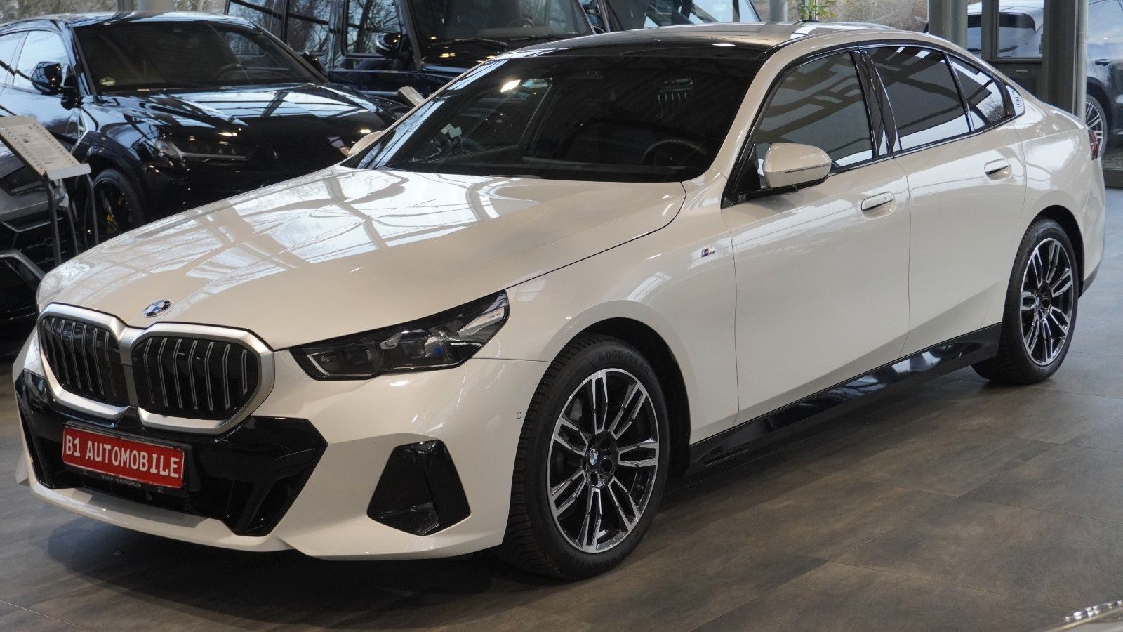 BMW 520 i *M Sport*AHK*HUD*PANO*STAHZ*VOLL