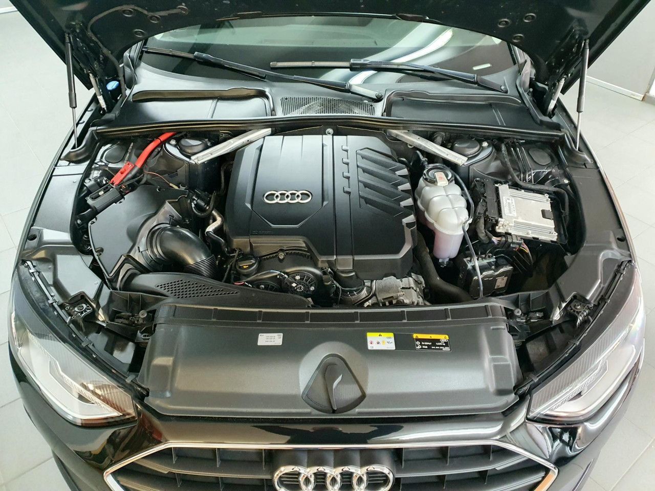 Audi A4 Avant 35TFSI S tronic - Samsaru's Car Outlet