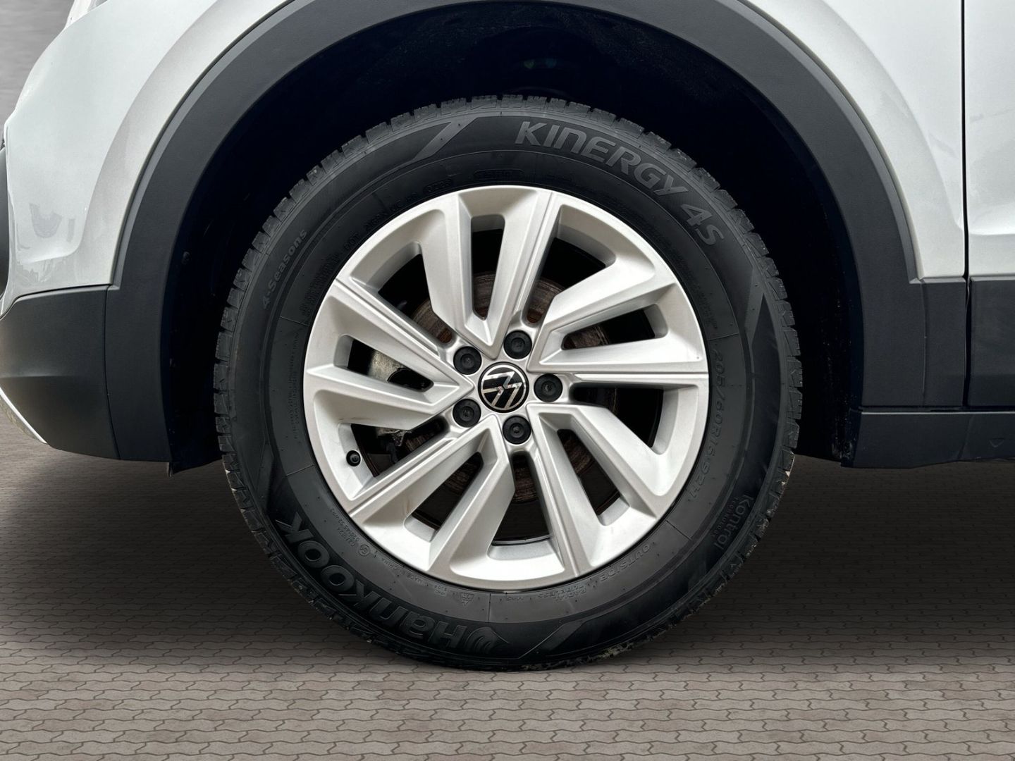 Volkswagen T-Cross 1.0 TSI - Samsaru's Car Outlet