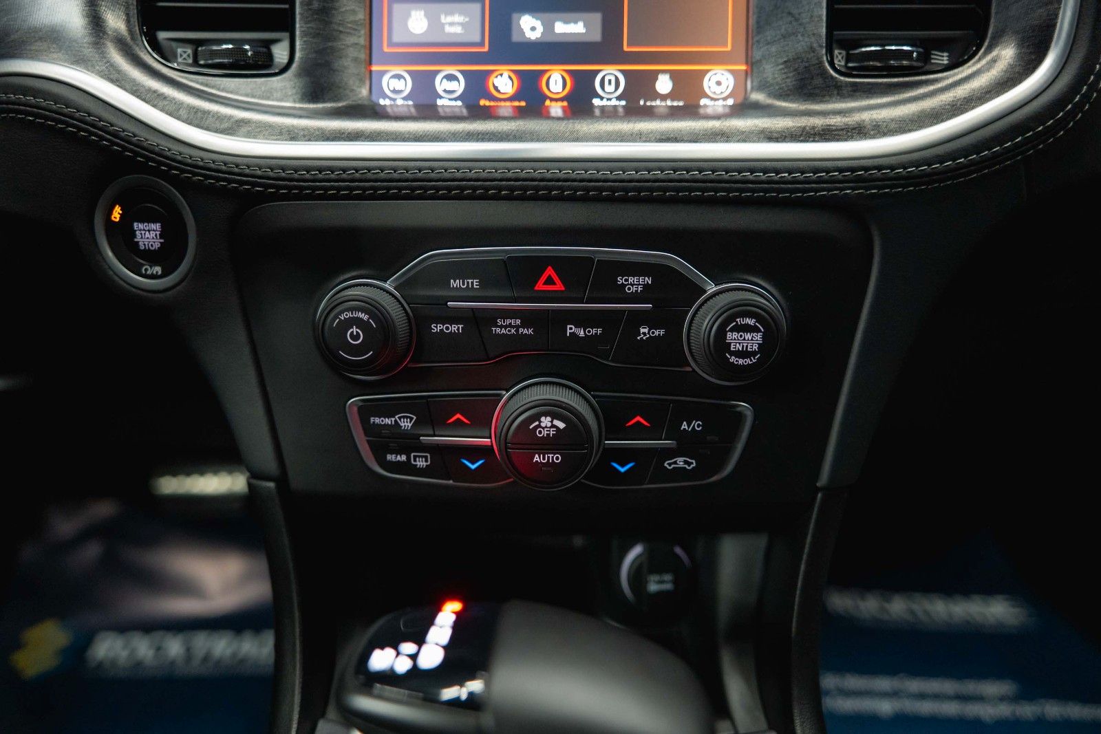Dodge Charger 5.7 V8 HEMI R/T DAYTONA Performance
