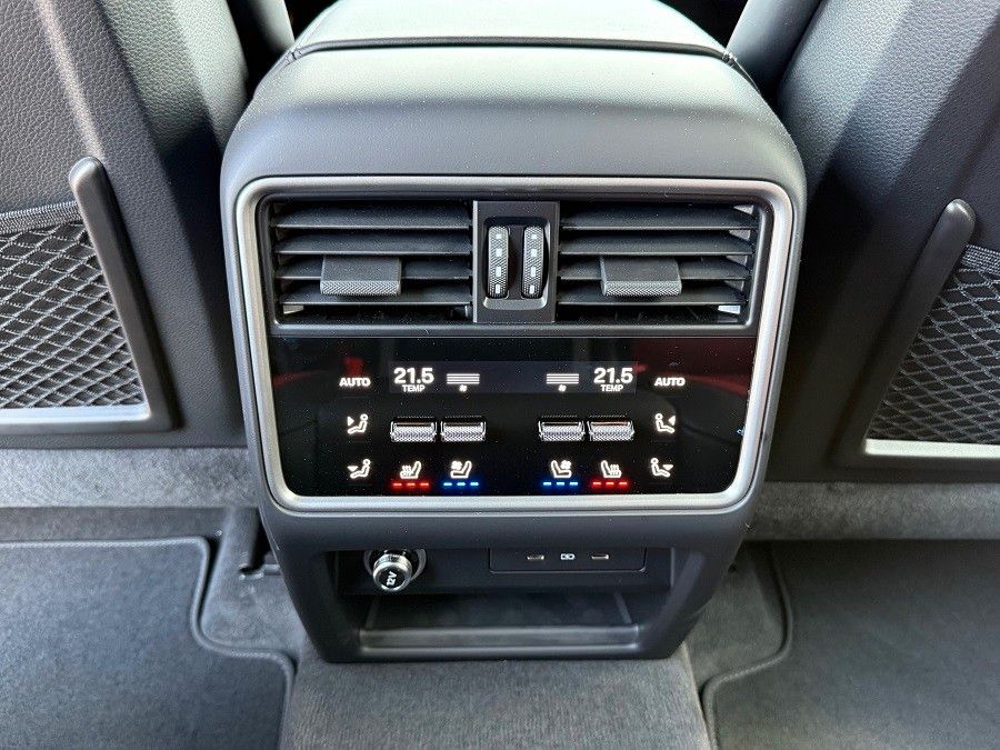 Porsche Cayenne S E-Hybrid PDCC Sitzbelüftung SPORT-DESI