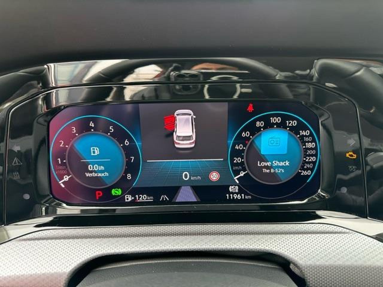 Volkswagen Golf VIII Variant Active 1.5 l eTSI - Samsaru's Car Outlet