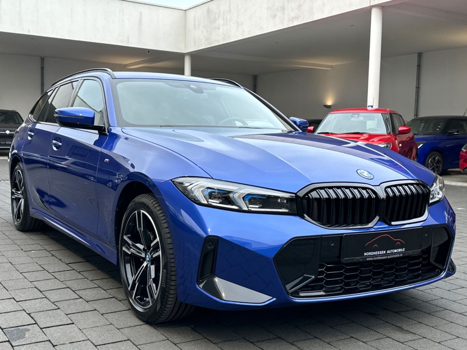 BMW 330 e xDrive Touring M Sport - Samsaru's Car Outlet