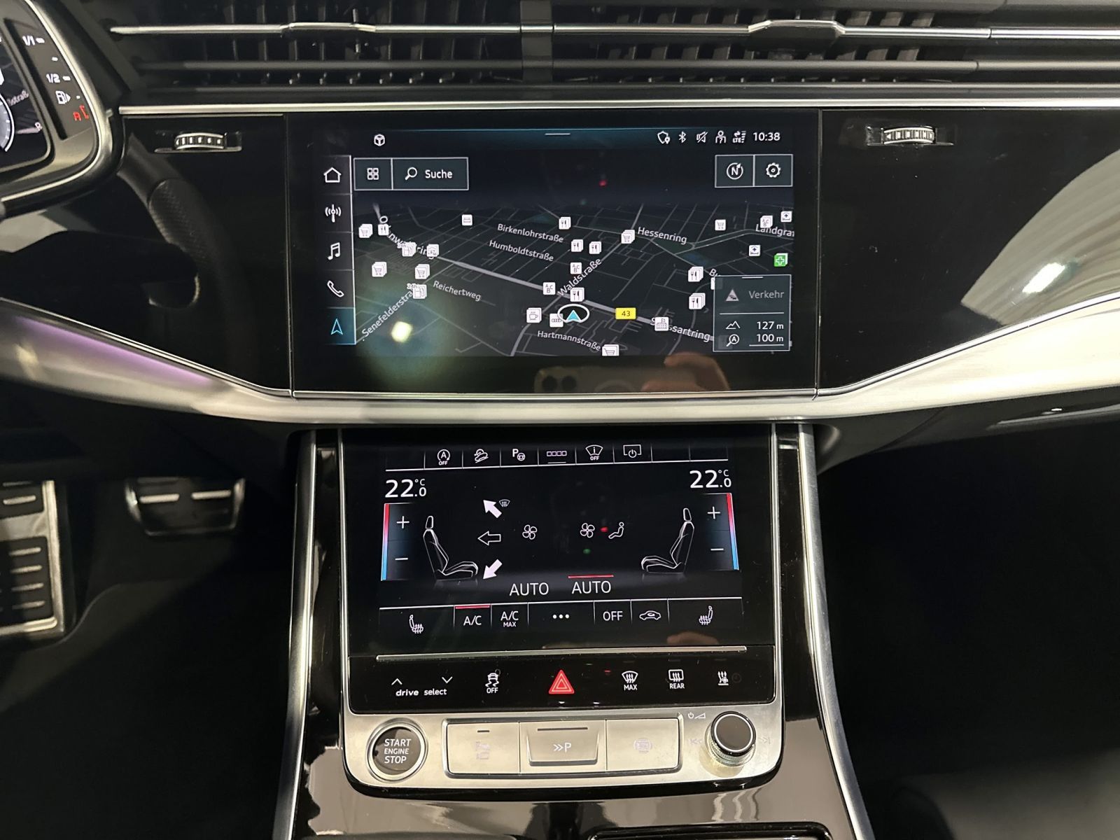 Audi Q8 50 TDI QUATTRO S LINE +MATRIX+RAUTE+PANO+AHK+