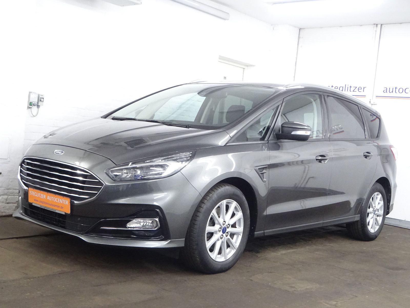 Ford S-Max 2.0 Aut./ACC/LED/Kamera/Winter/PDC/Nav/SHZ