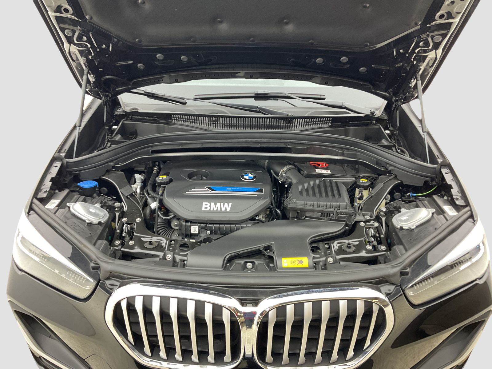 BMW X1 xDrive25e - Samsaru's Car Outlet