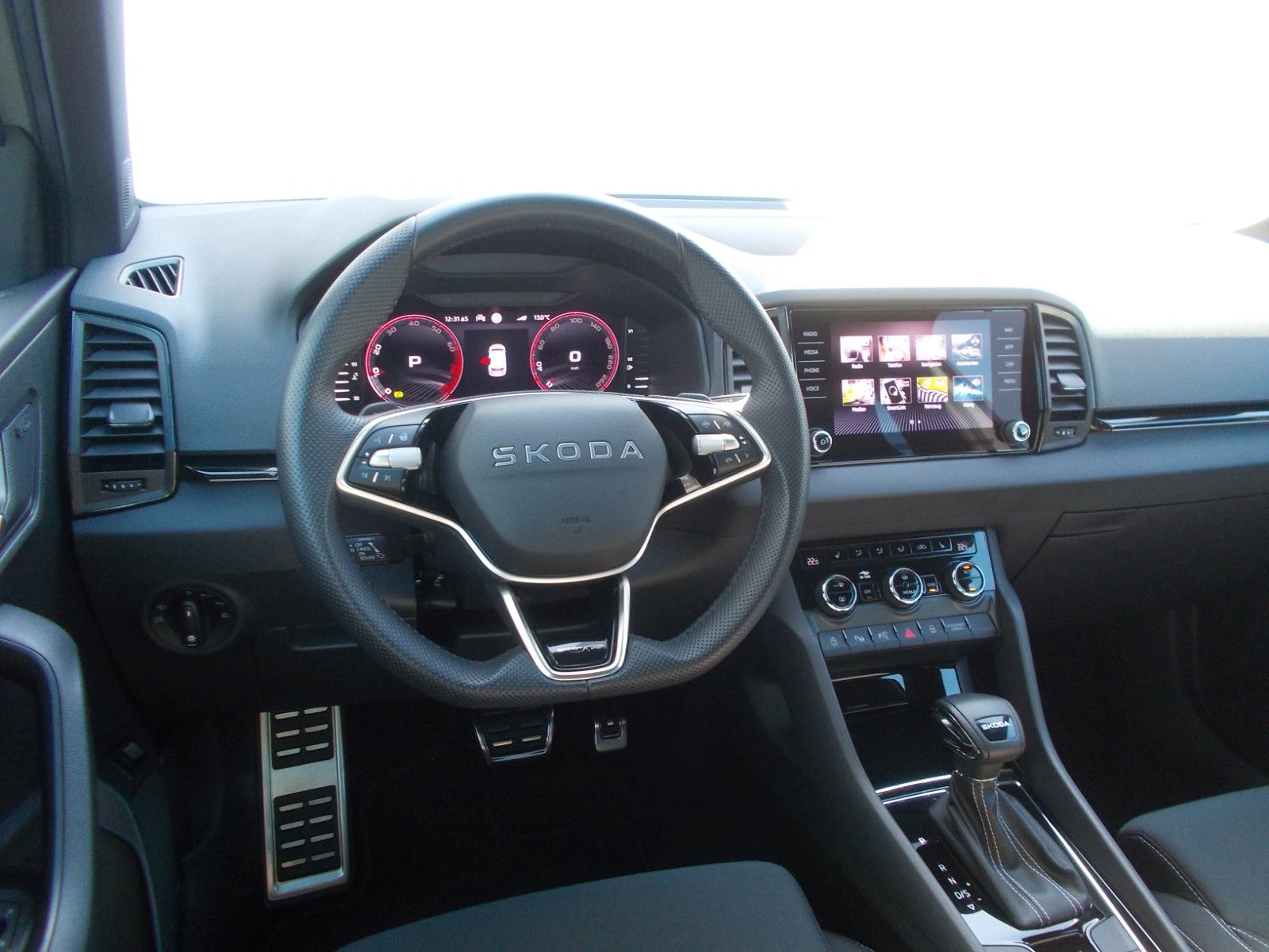 Skoda Karoq  1.5 TSI Sportline*DSG*Navi*LED *360° *AHK