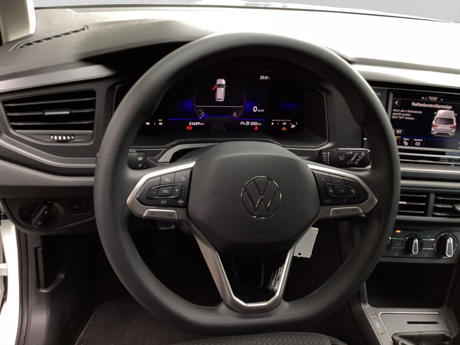 Volkswagen Taigo 1.0 TSI - Samsaru's Car Outlet