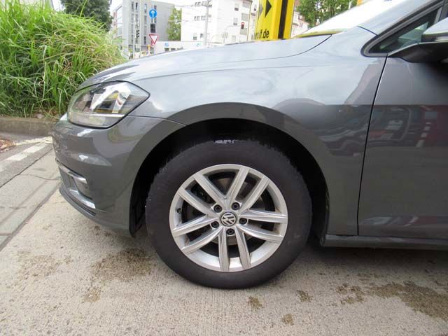 Volkswagen Golf Variant 2.0TDI DSG Comfortl - Samsaru's Car Outlet