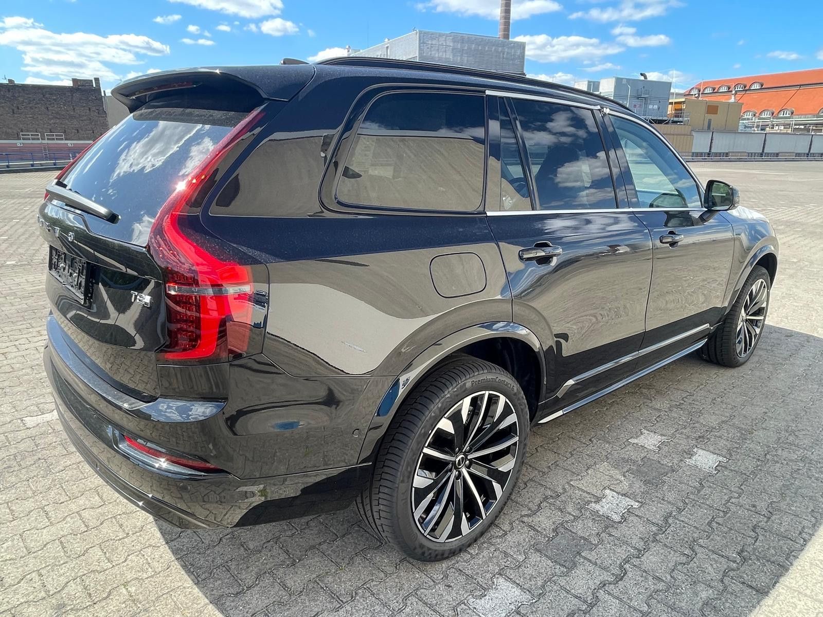 Volvo XC 90 T8 PLUS AWD - Samsaru's Car Outlet