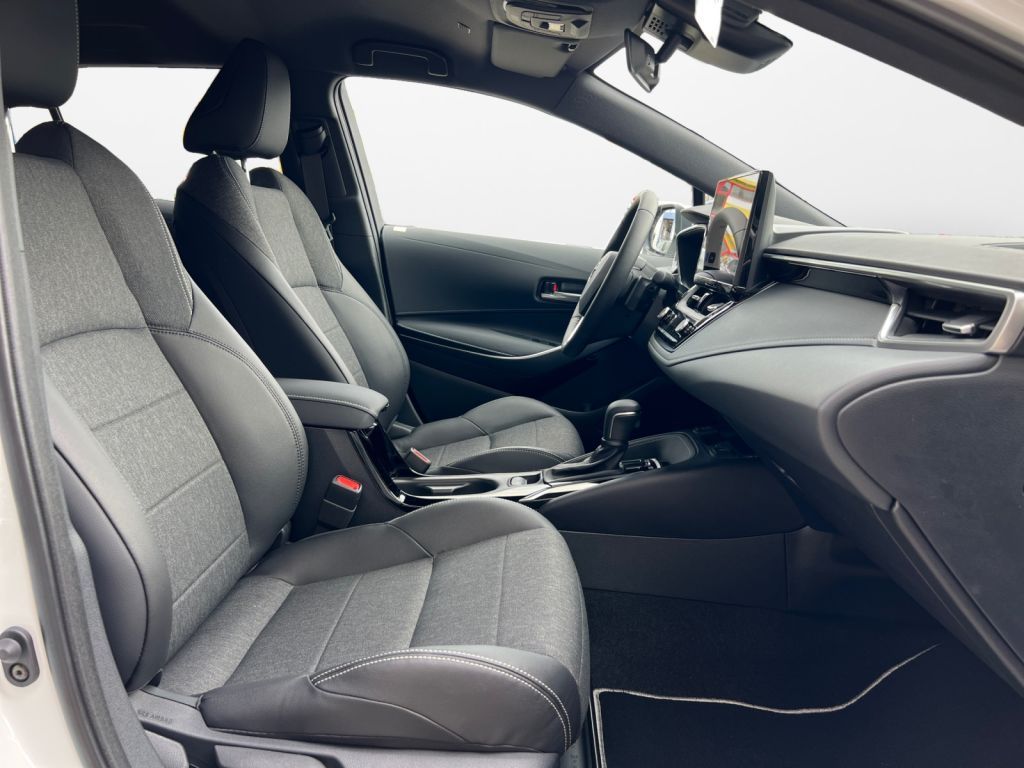 Toyota Corolla 2.0 Hybrid TS Team D