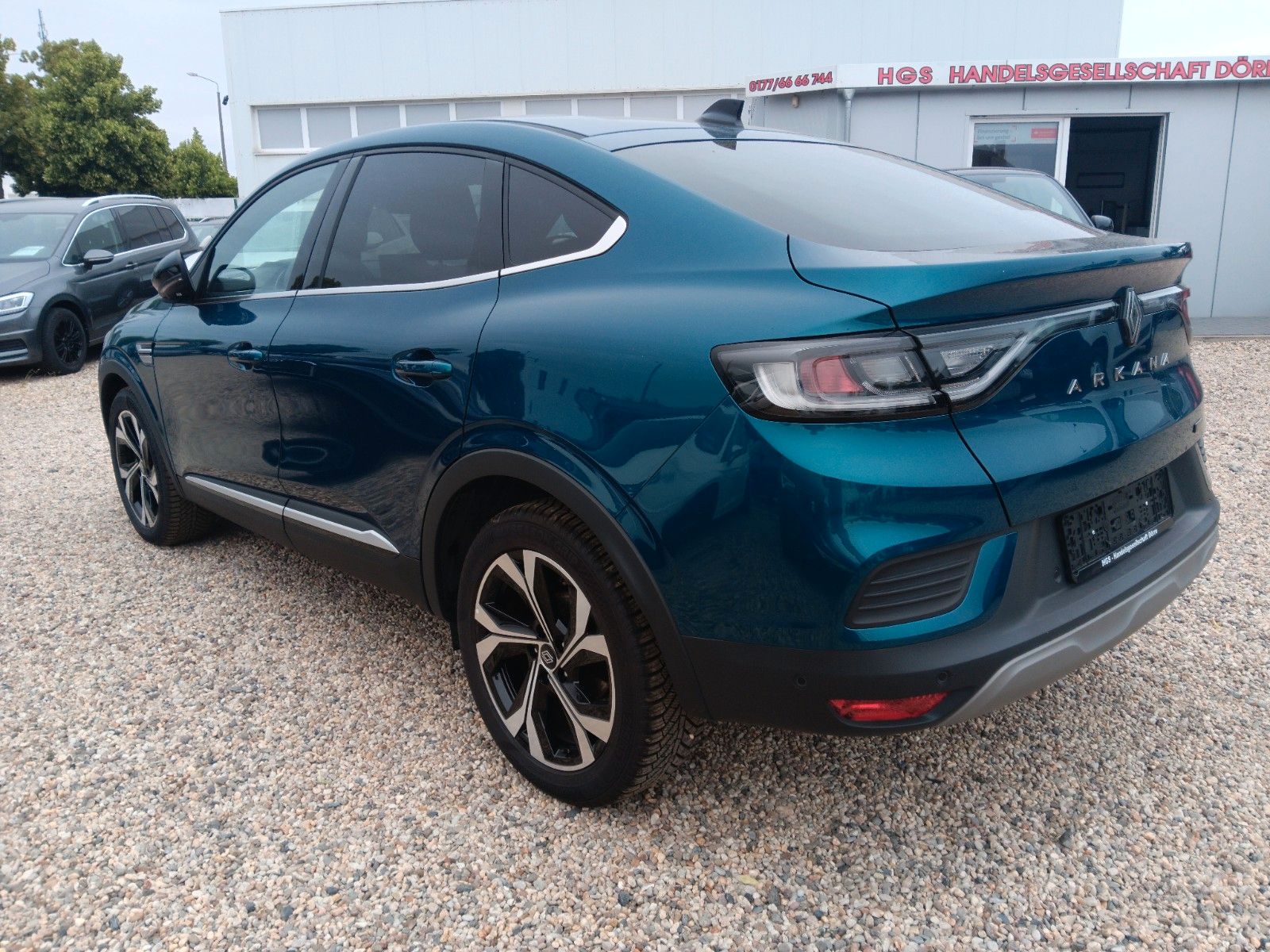 Renault Arkana Techno E-TECH Full Hybrid 145 - Samsaru's Car Outlet