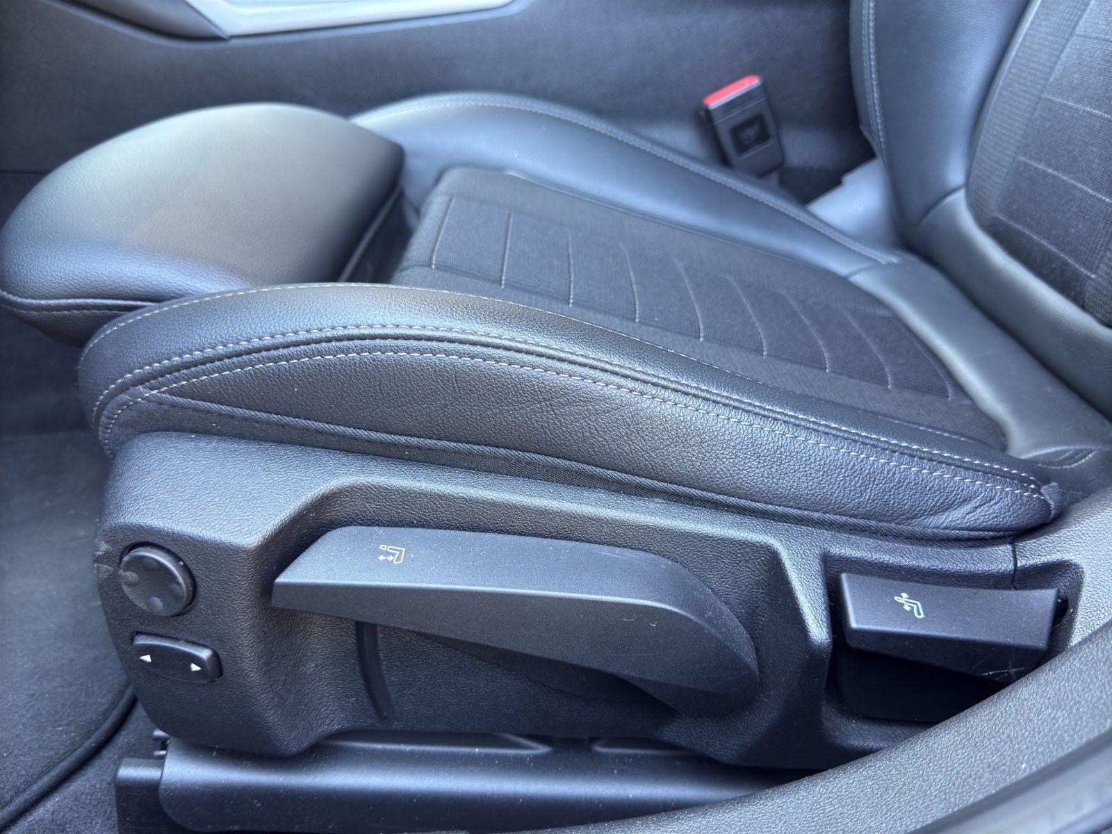 BMW 318 d Advantage - Samsaru's Car Outlet
