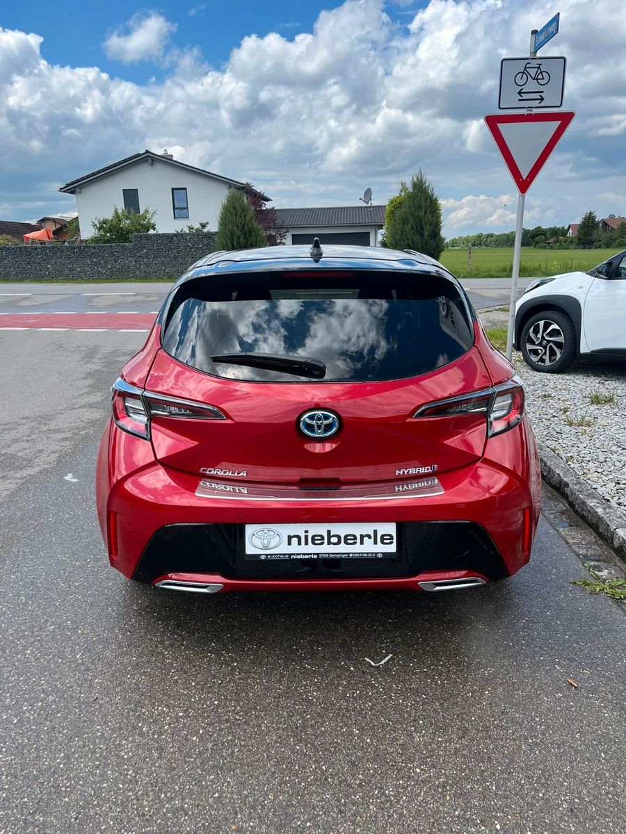 Toyota Corolla Hybrid 2.0l Team - Samsaru's Car Outlet