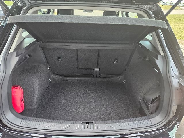 Volkswagen Tiguan 2.0 TDI Life - Samsaru's Car Outlet