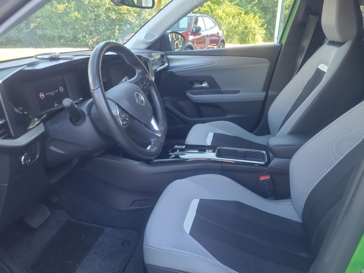 Opel Mokka-e Elegance - Samsaru's Car Outlet