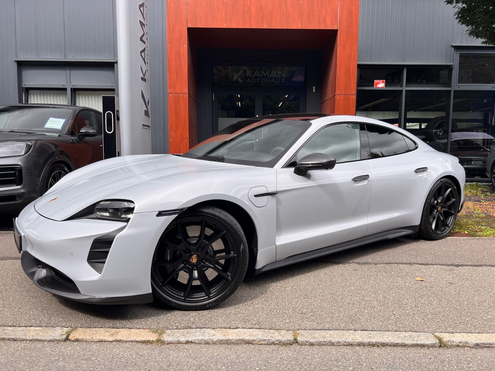 Porsche Taycan GTS #SPORT DESIGN CARBON! PDCC! PSCB 21"!