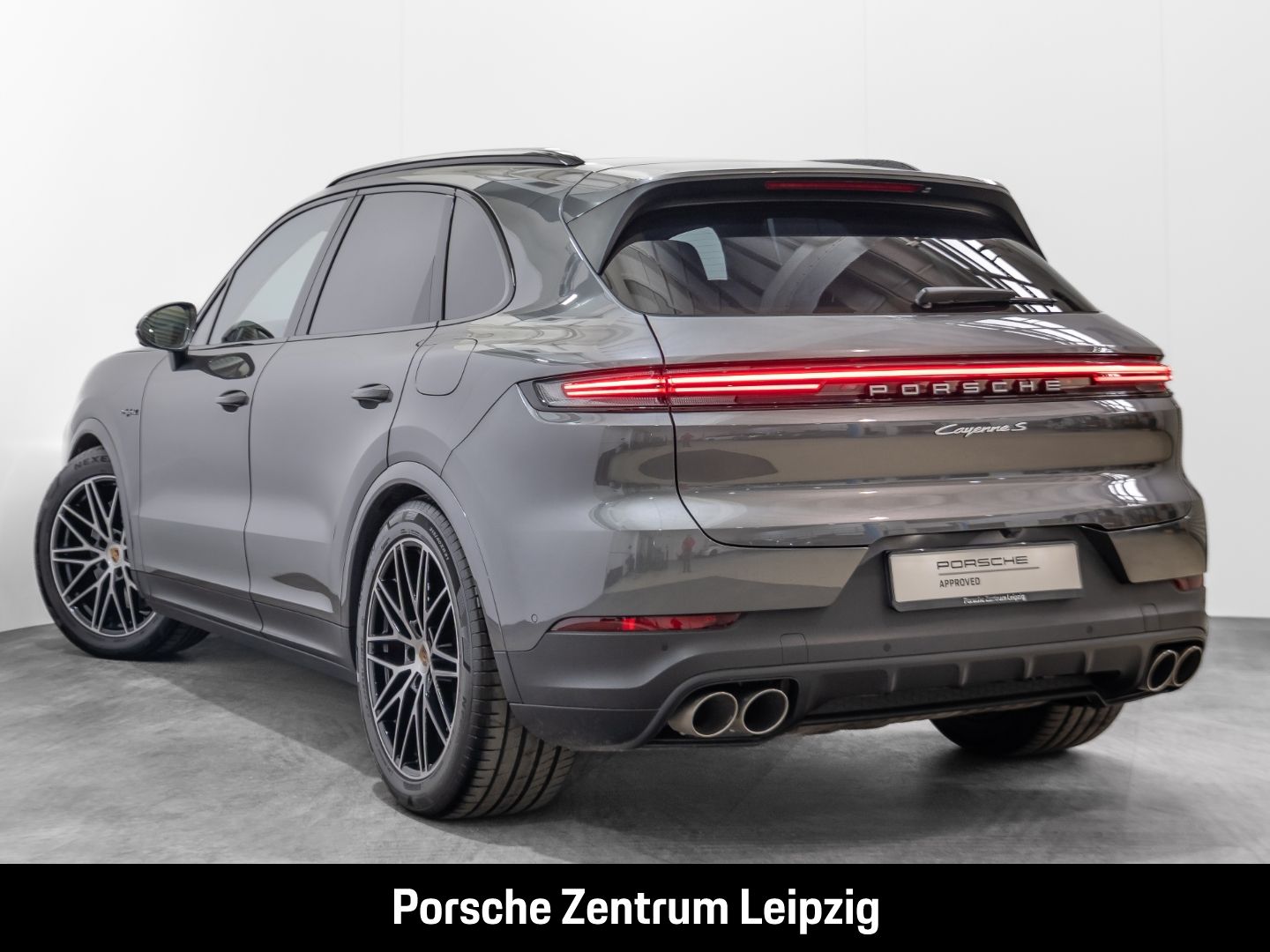 Porsche Cayenne S E-Hybrid PDCC Sitzlüftung InnoDrive He