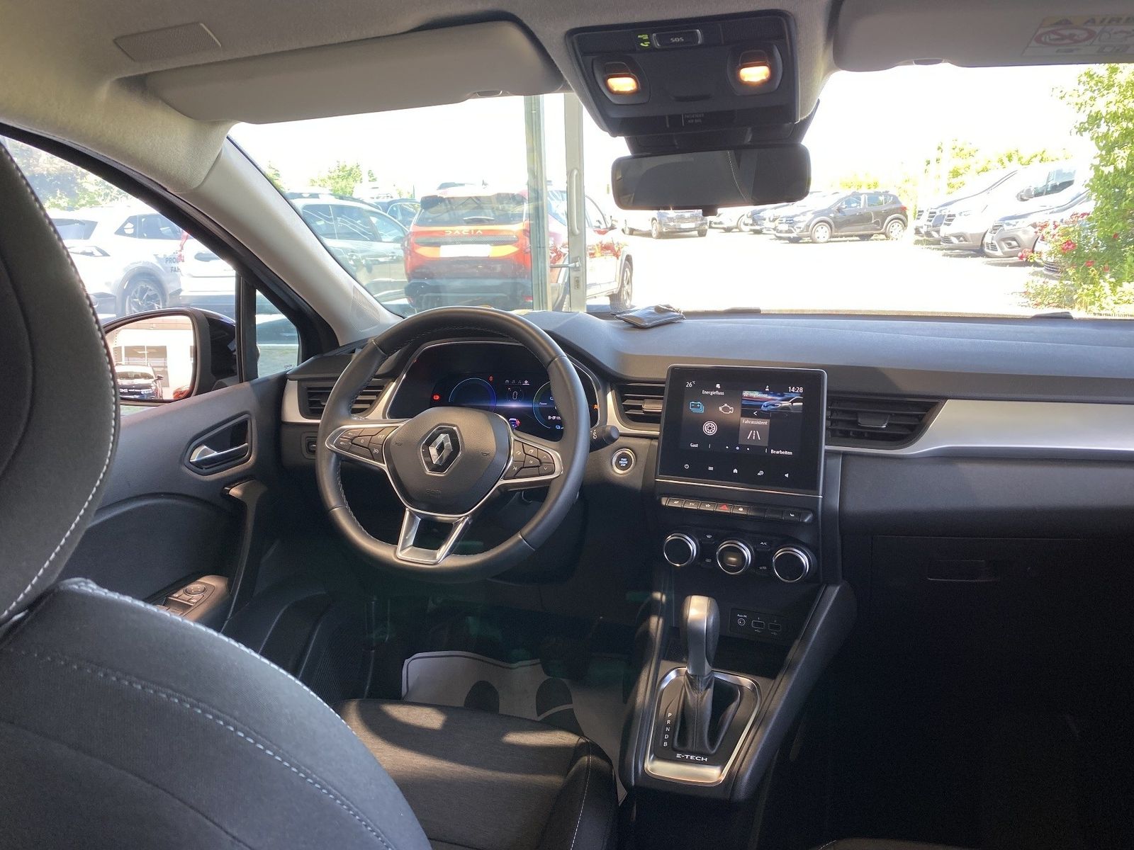 Renault Captur BUSINESS EDITION E-TECH Plug-in - Samsaru's Car Outlet
