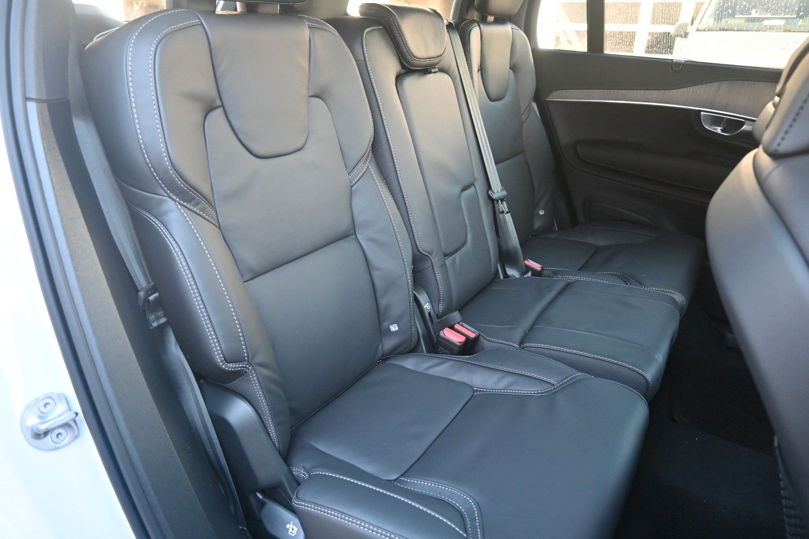 Volvo XC90 B5D AWD Ultimate Bright*PANO*STHZ*LUFT*AHK