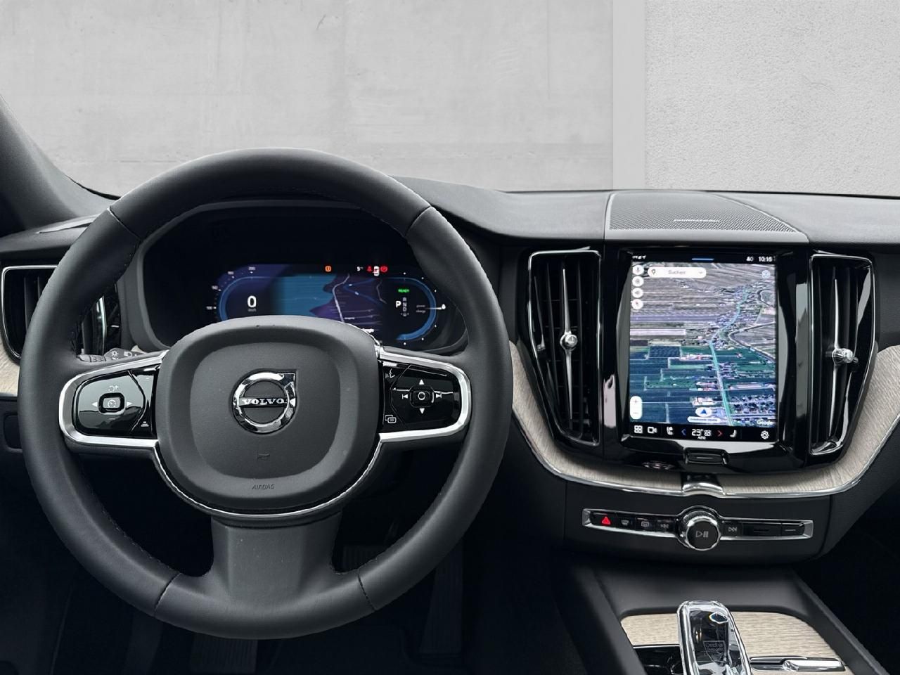 Volvo XC60 Plus Bright Recharge Plug-In Hybrid AWD