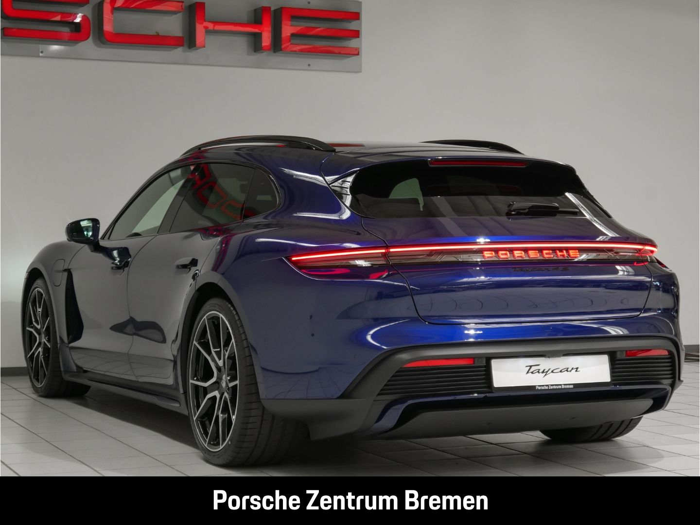 Porsche Taycan 4S Sport Tourismo Panomara Bose Head Up