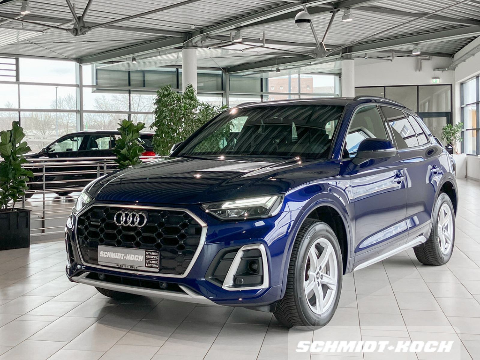Audi Q5 40 2.0 TDI quattro S line S tronic - Samsaru's Car Outlet