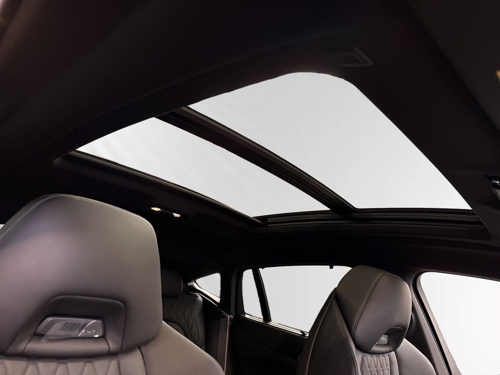 BMW X6 xDrive40i M Sport Pro|Pano|AHK|Autobahnass.