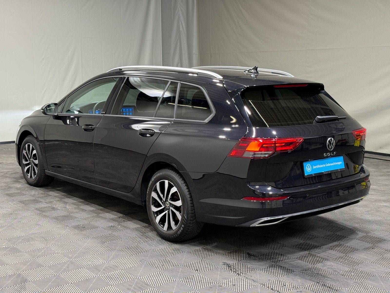 Volkswagen Golf Variant Active 1.5 TSI - Samsaru's Car Outlet
