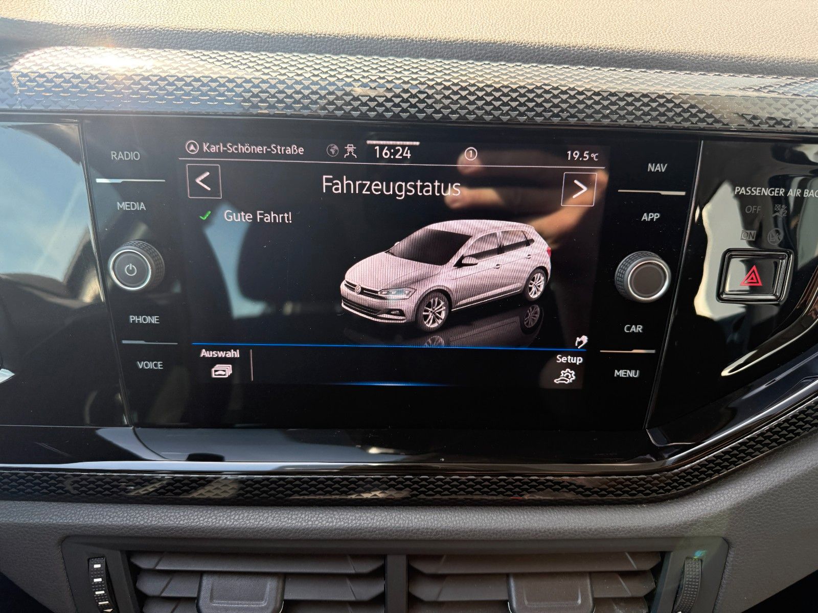 Volkswagen Polo VI Life 70KW DSG - Samsaru's Car Outlet