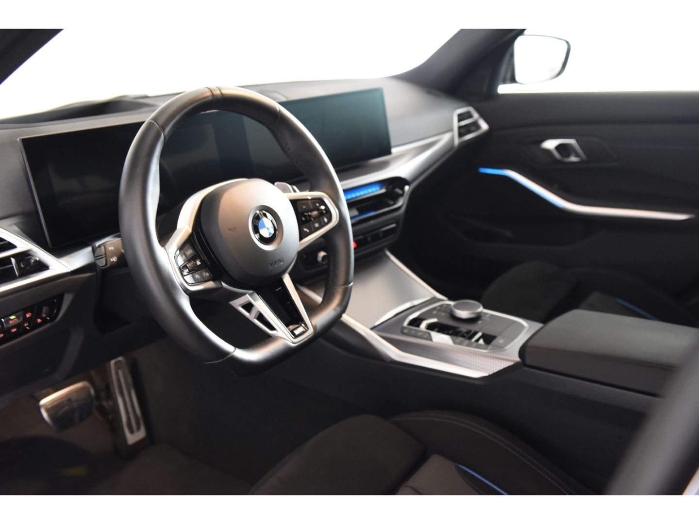 BMW 320 i xDrive Limousine M Sport Anhängerkupplung