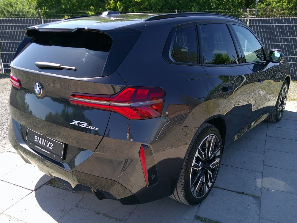 BMW X3 30e xDrive M Sport Pro - Samsaru's Car Outlet
