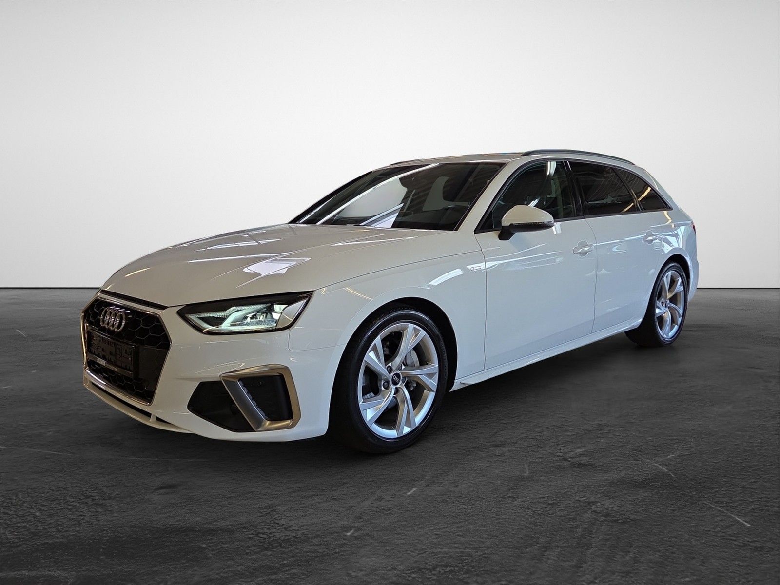 Audi A4 Avant 40 TFSI S tronic S line - Samsaru's Car Outlet