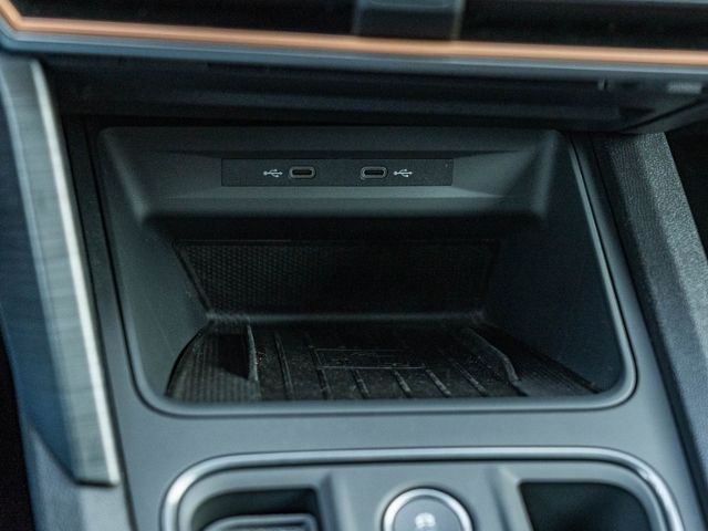 Cupra Formentor 2.0 TSI DSG 4Drive VZ *AHK*PANO*BEATS*