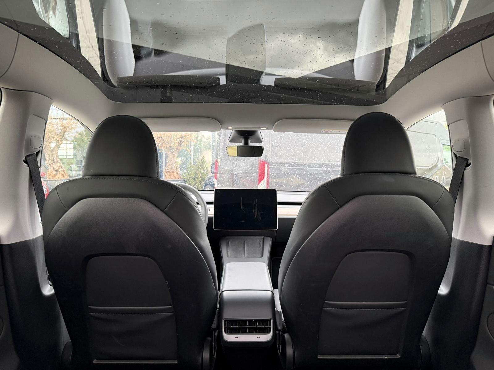 Tesla Model Y Long Range Dual AWD 8-FACH+AHK
