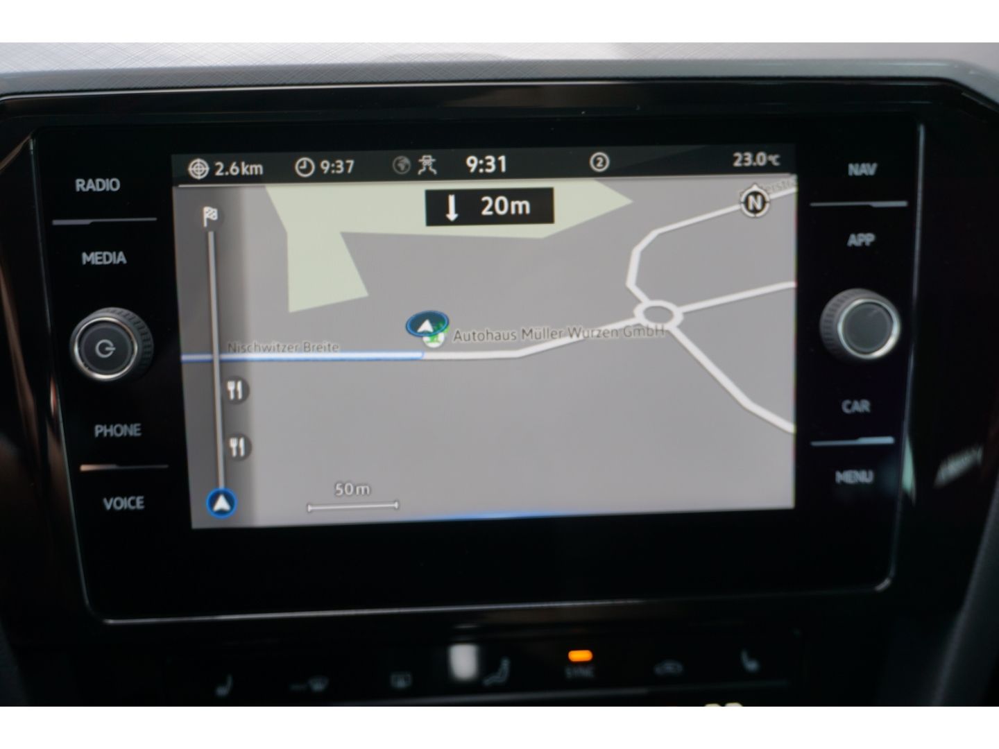 Volkswagen Passat 1.5TSI-DSG - Samsaru's Car Outlet