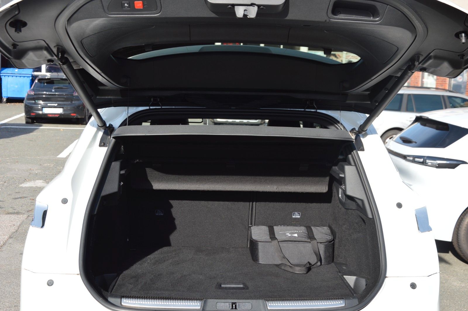 DS Automobiles DS 7 E-Tense 4x4 Rivoli"MASSAGE"KAMERA"LEDER"AHK