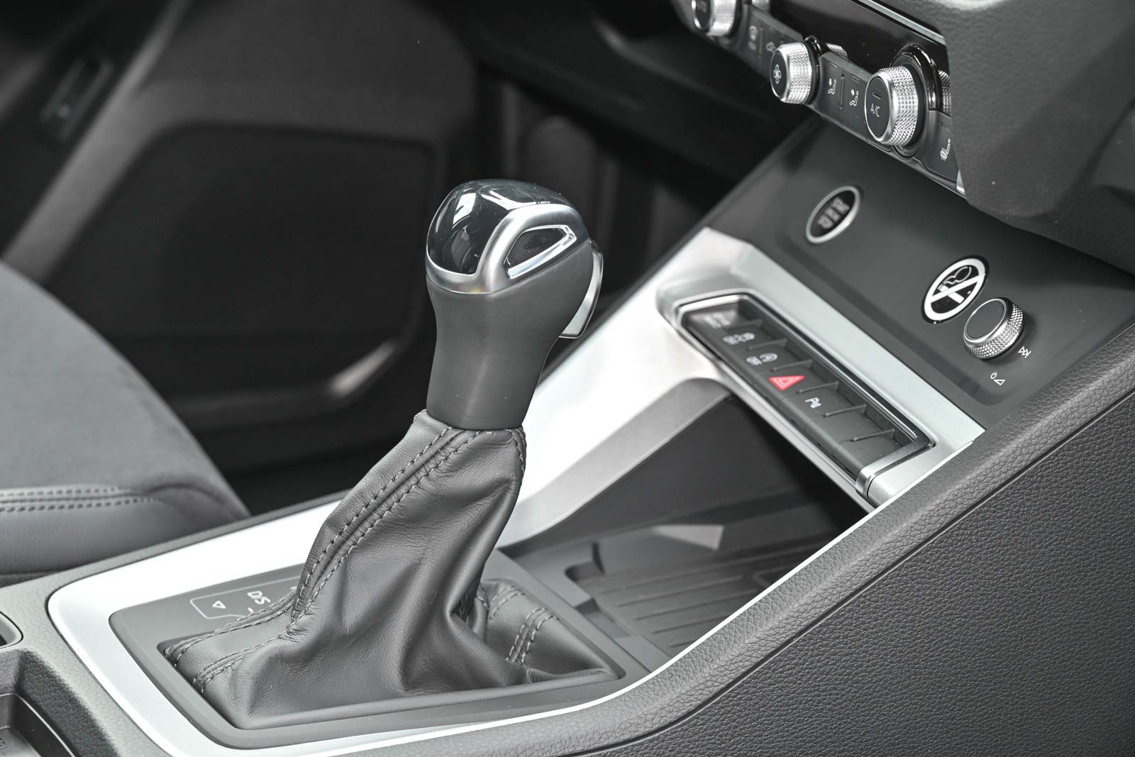 Audi Q3 Sportback 40 TFSI qu. S line - Samsaru's Car Outlet