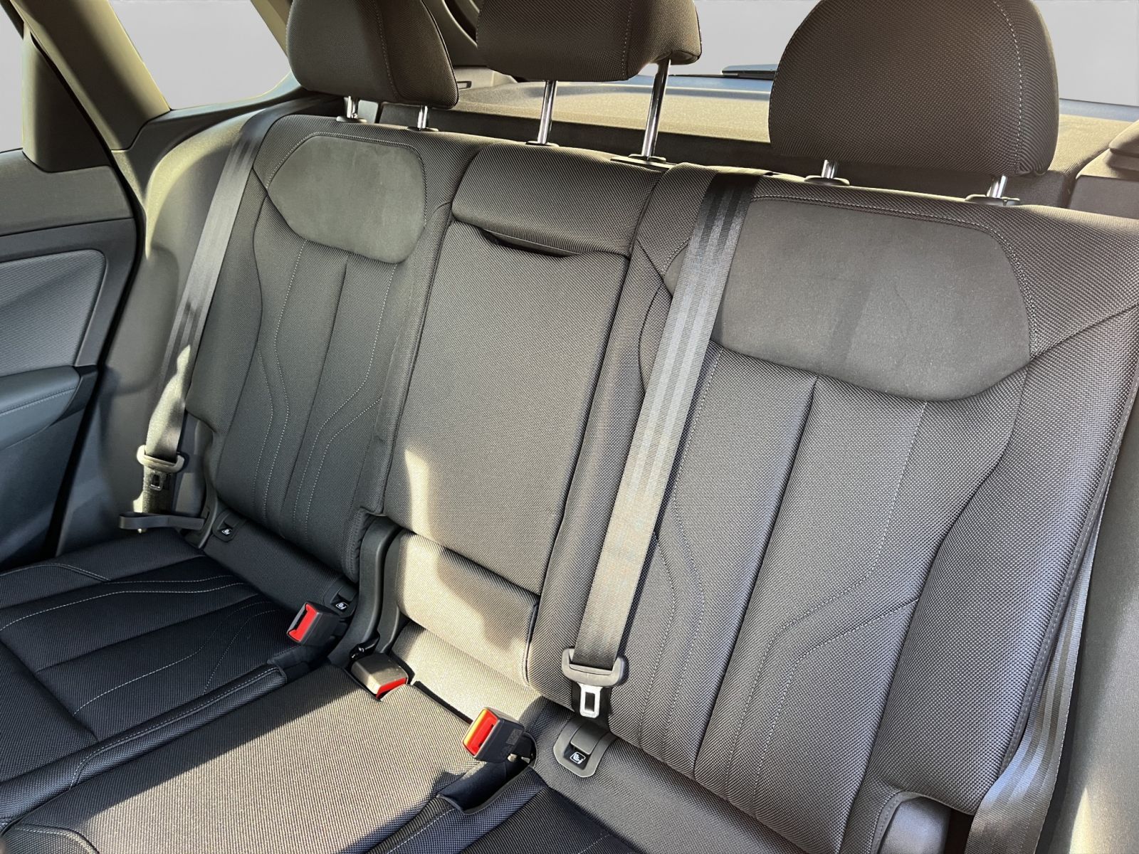 Audi Q3 S Line TDI AHK+Matrix+Navi+ACC+Kamera