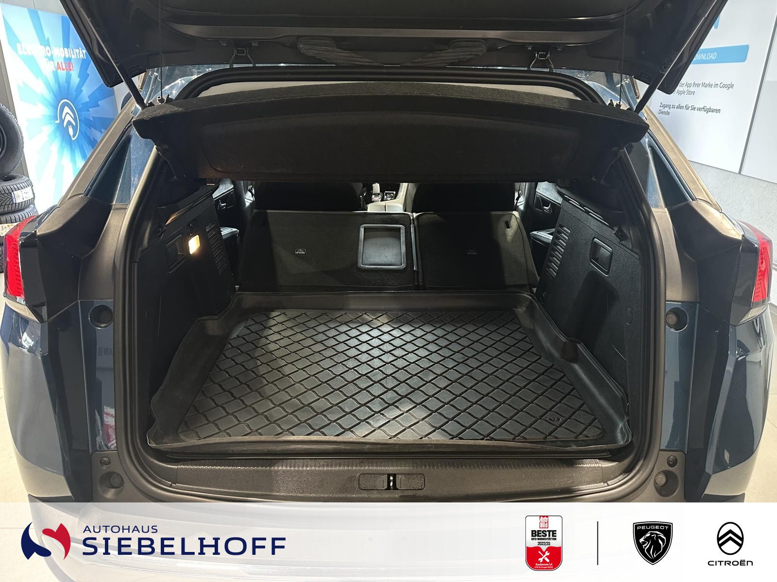 Peugeot 3008 Allure Hybrid 225 e-EAT8