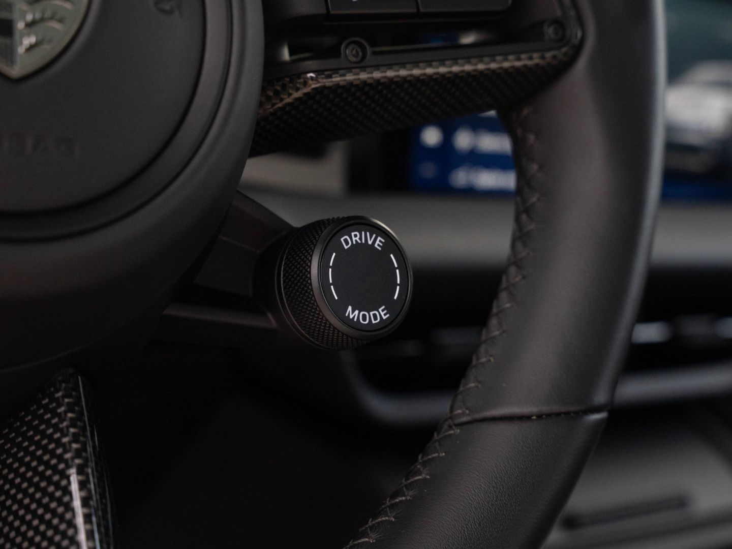 Porsche Macan Turbo Burmester AHK AR HUD Surround View
