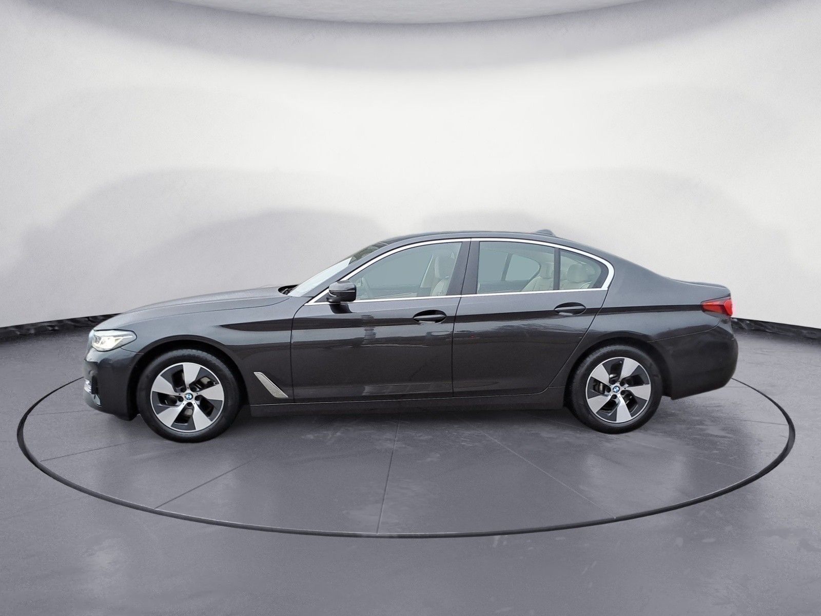 BMW 520d xDrive Limousine Aut. Komfortsitze Standhzg