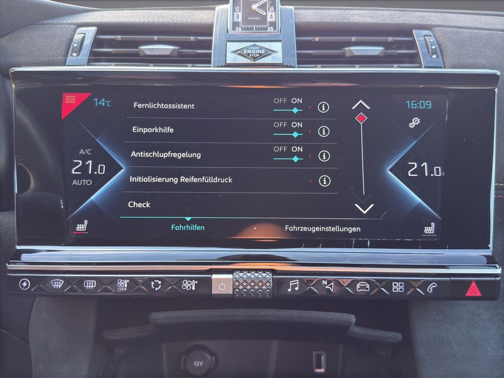 DS Automobiles DS 7 Crossback E-Tense 300 4x4 Performance Line
