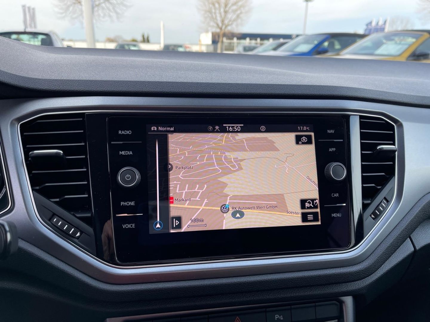 Volkswagen T-Roc Active Style 2.0 TDI - Samsaru's Car Outlet