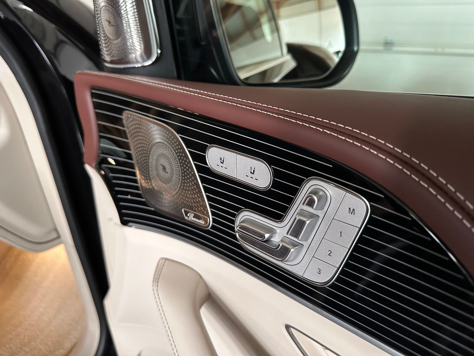 Mercedes-Benz GLS 600 Maybach - Samsaru's Car Outlet