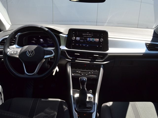 Volkswagen T-Roc 1.0 TSI Life - Samsaru's Car Outlet