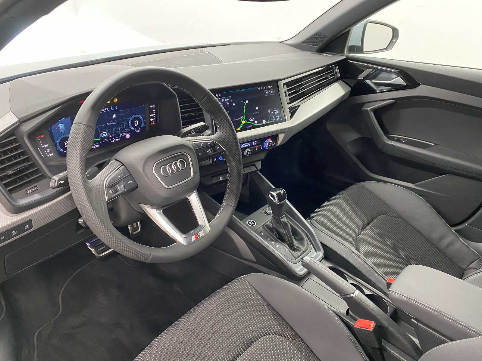 Audi A1 Sportback 35 TFSI 2xS line - Samsaru's Car Outlet