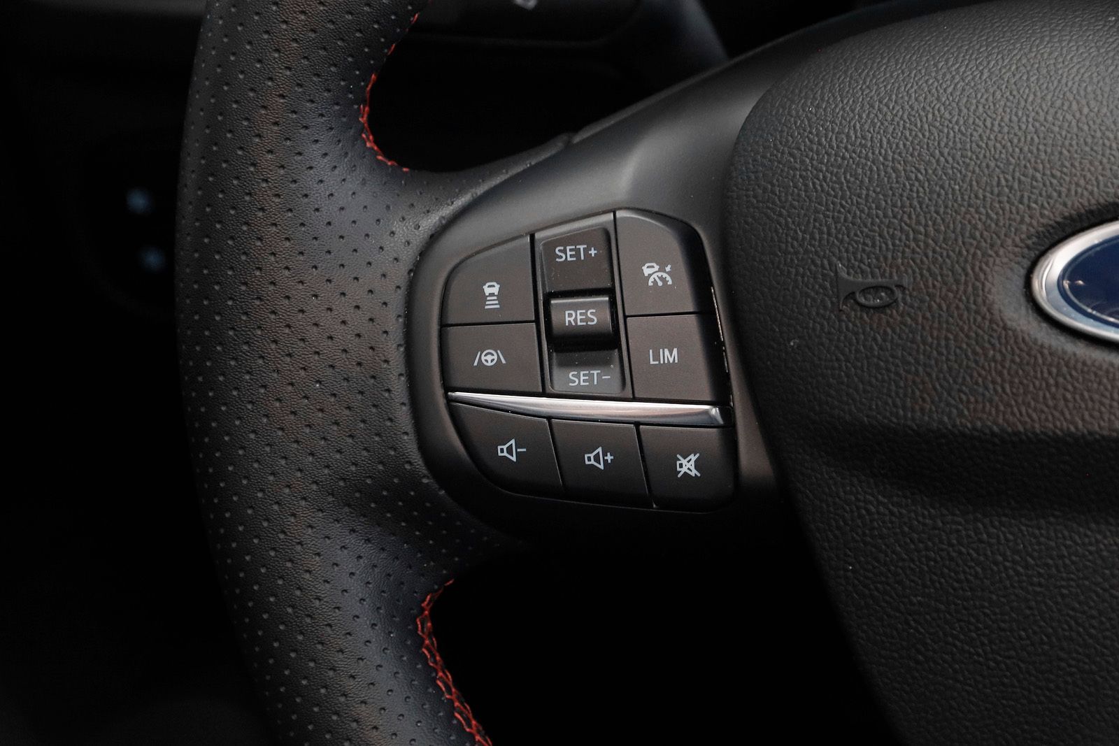 Ford Focus ST-Line 1.0l EcoB.MHEV+Assist-Pak+LED+Wint