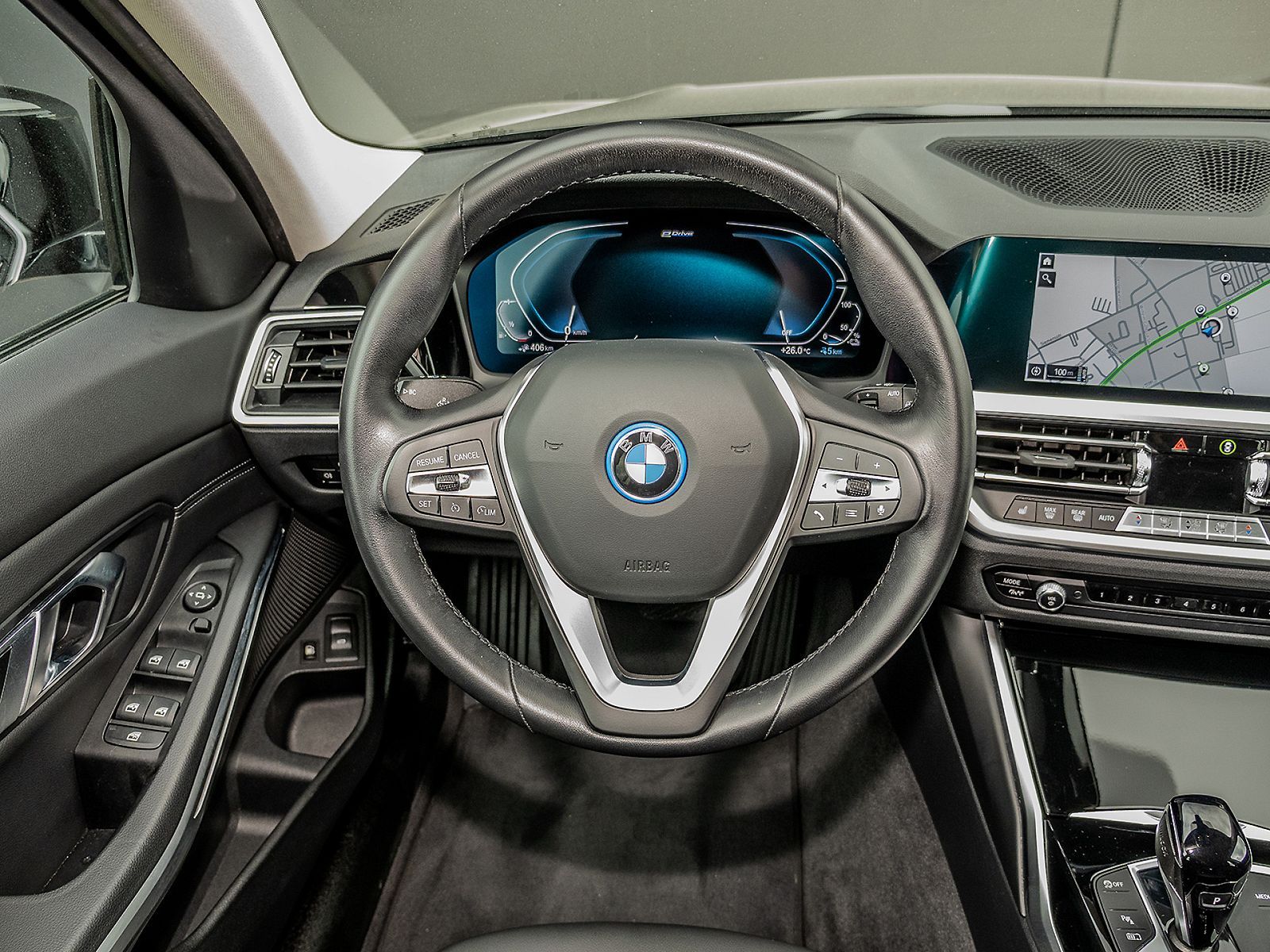 BMW 320eA Touring Sport Line - Samsaru's Car Outlet